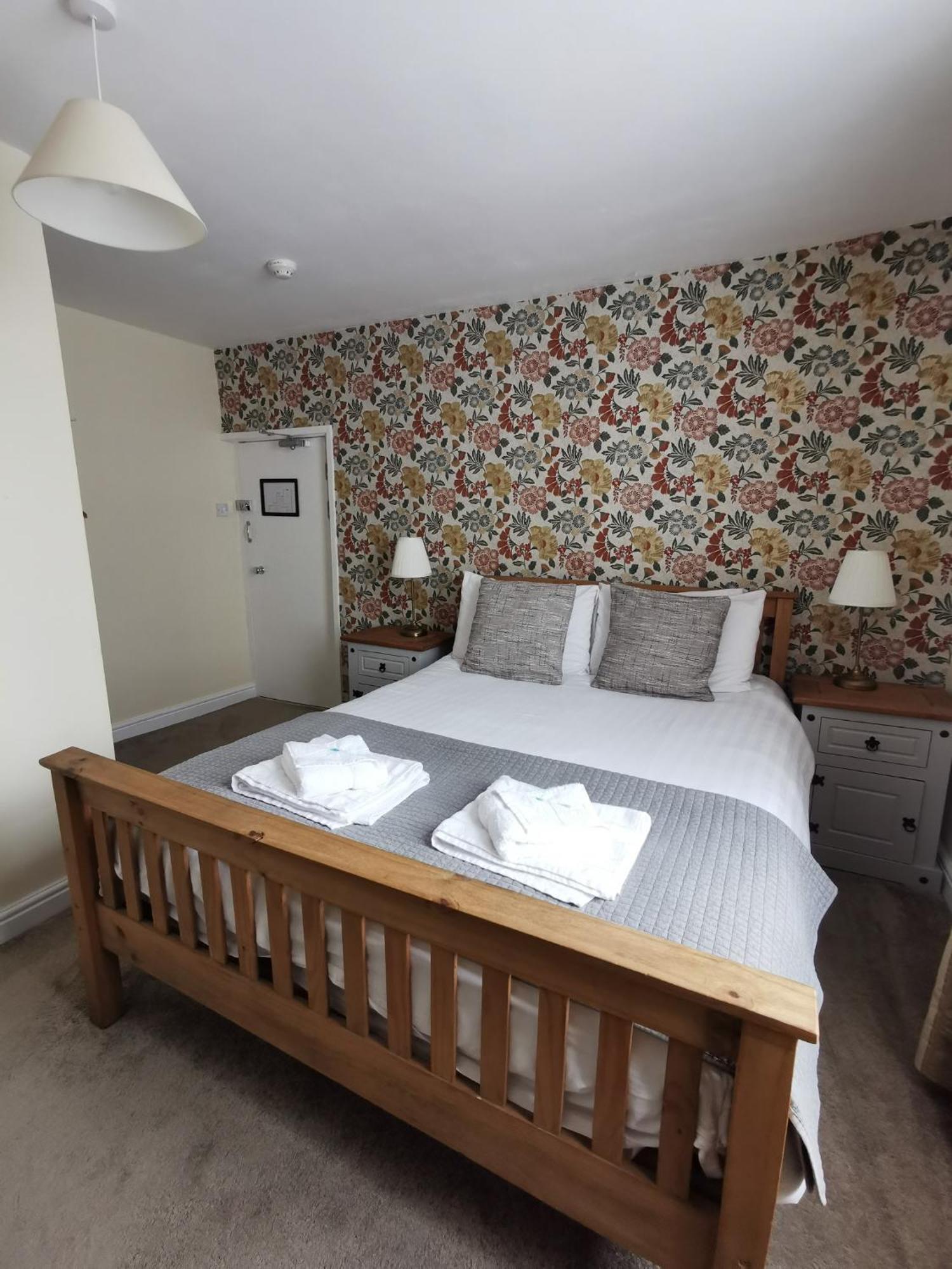 The Ironmaster Bed & Breakfast Broseley ภายนอก รูปภาพ