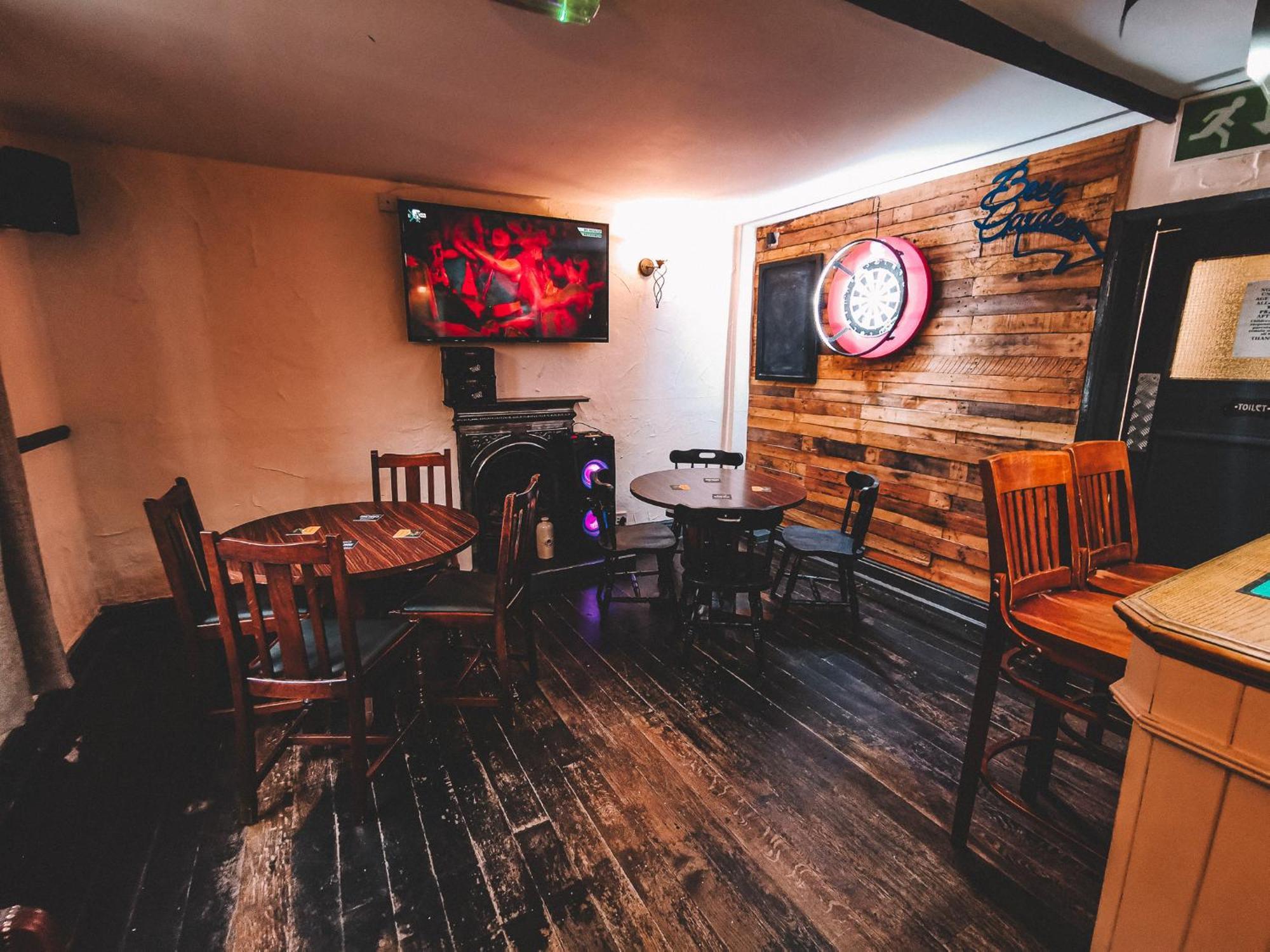 The Ironmaster Bed & Breakfast Broseley ภายนอก รูปภาพ